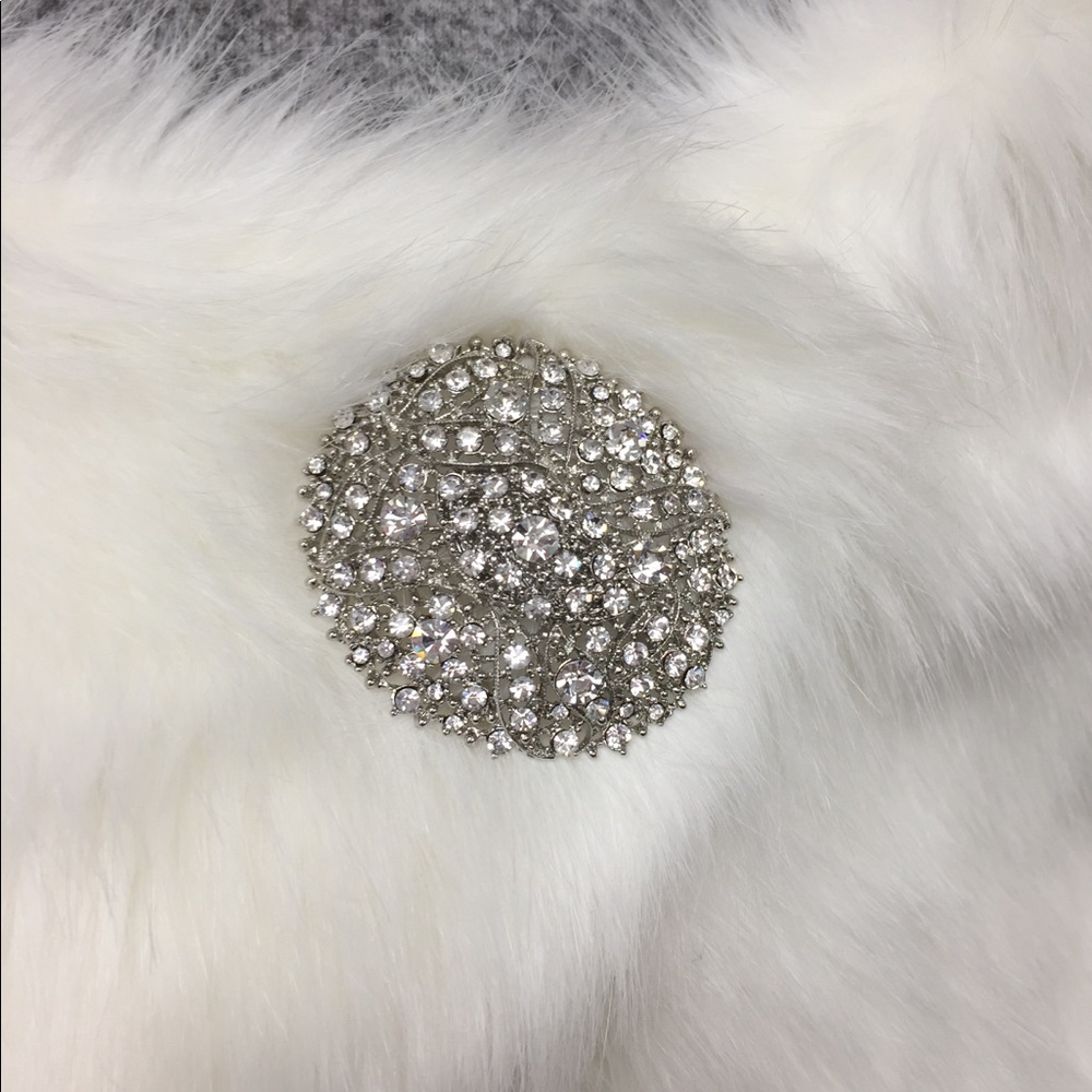 Crystal broach